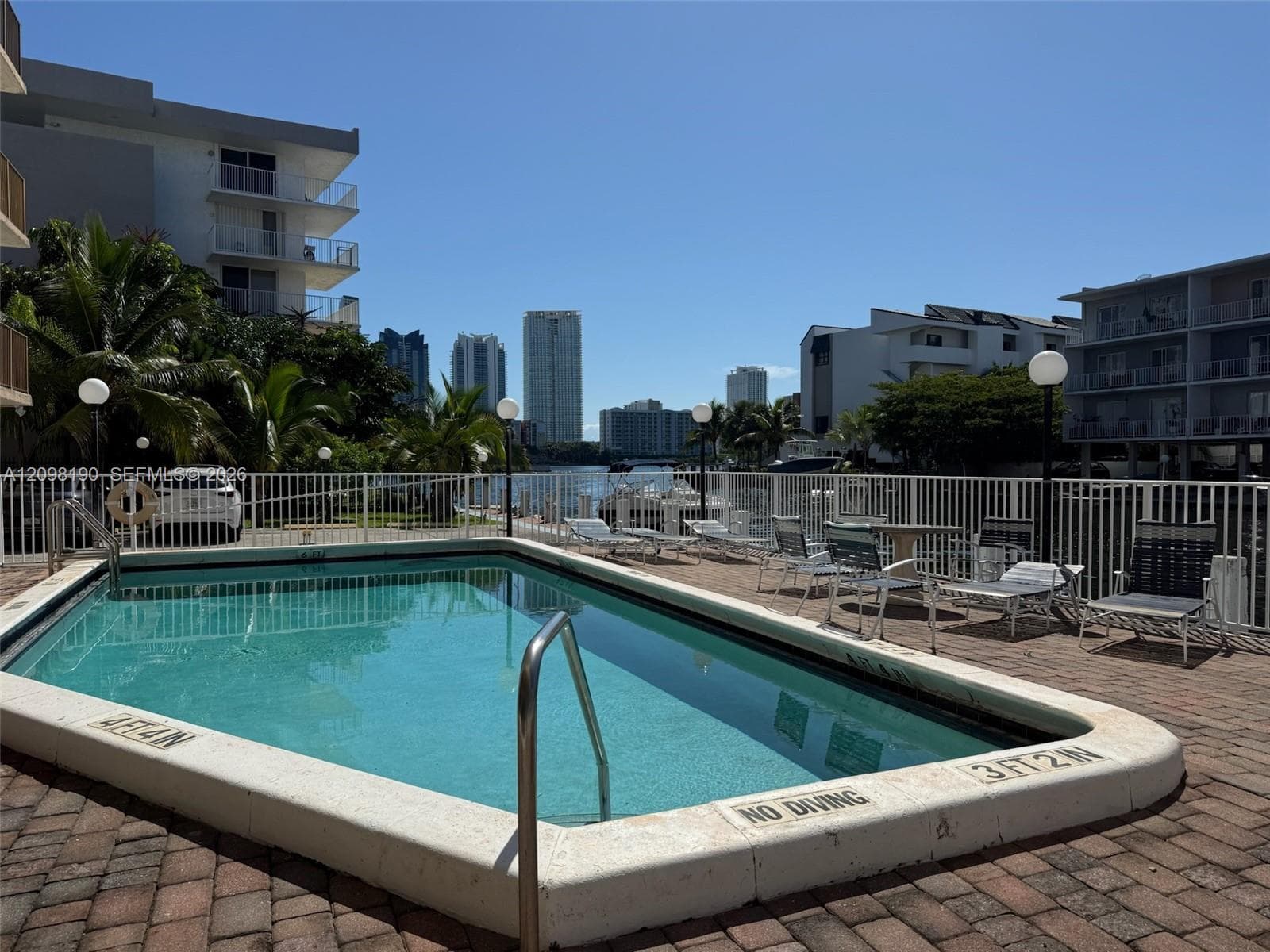 CONQUEROR CONDO · #305 in North Miami Beach - Photo 18
