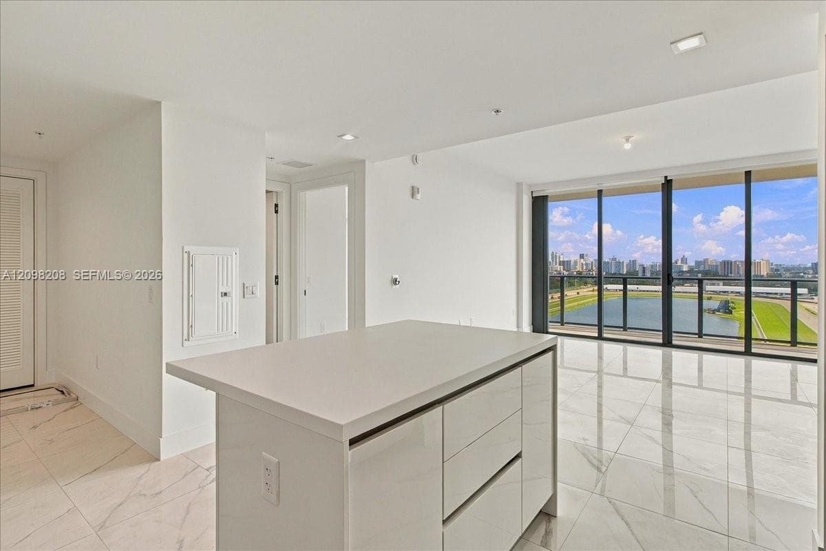 Oasis West · #2109 in Hallandale Beach - Photo 34
