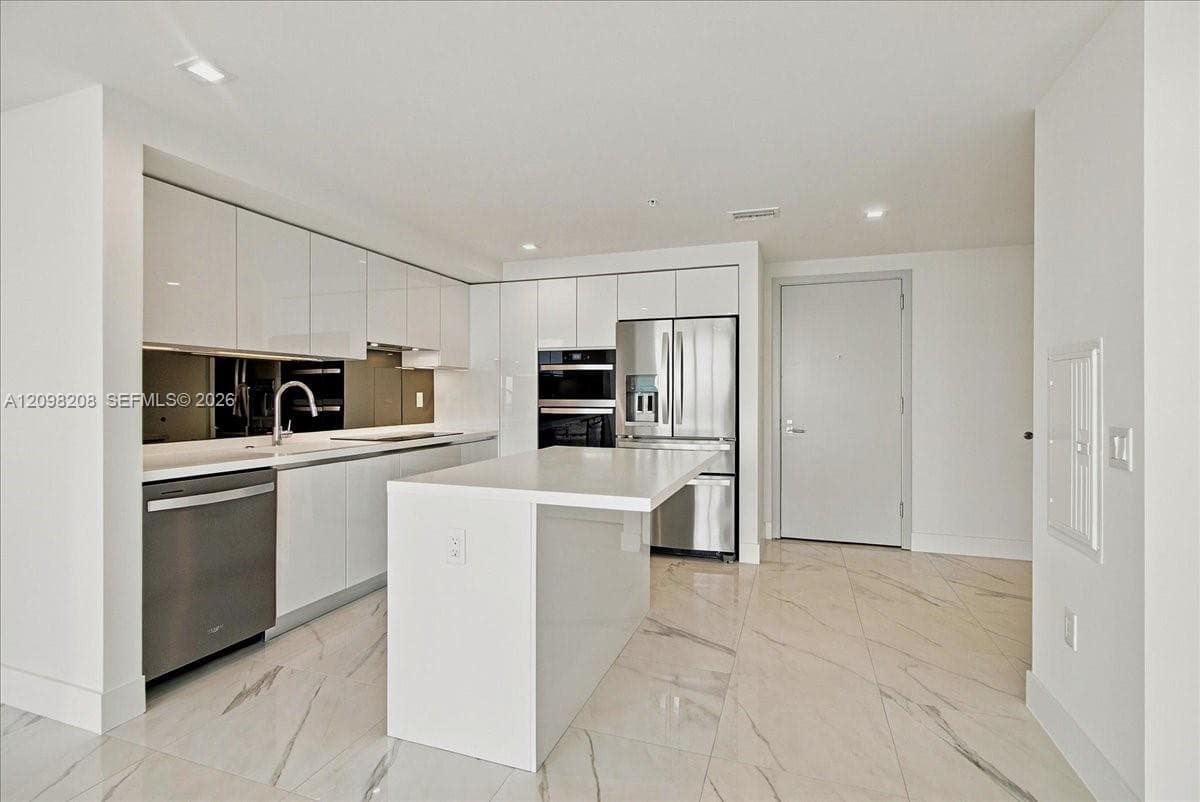 Oasis West · #2109 in Hallandale Beach - Photo 11