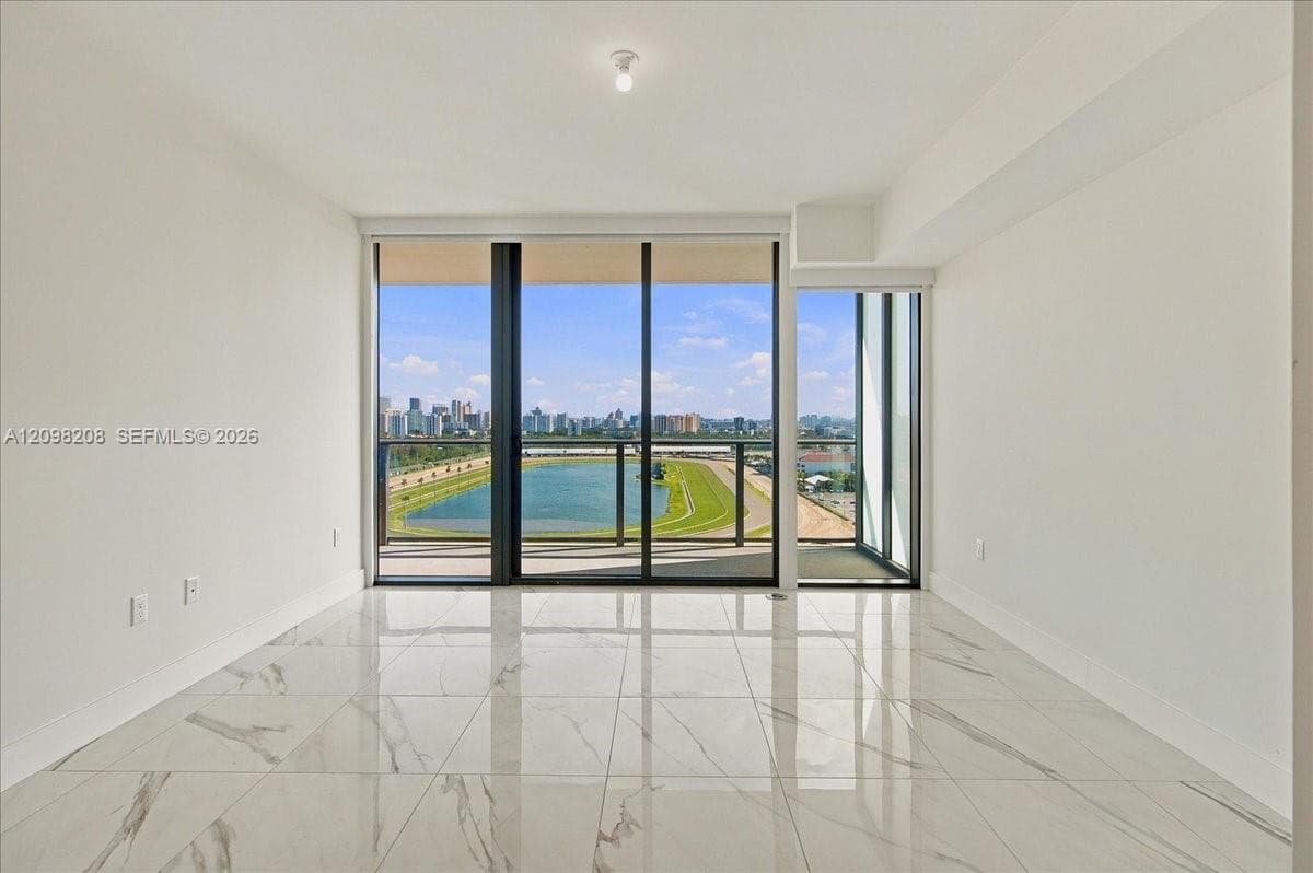 Oasis West · #2109 in Hallandale Beach - Photo 29