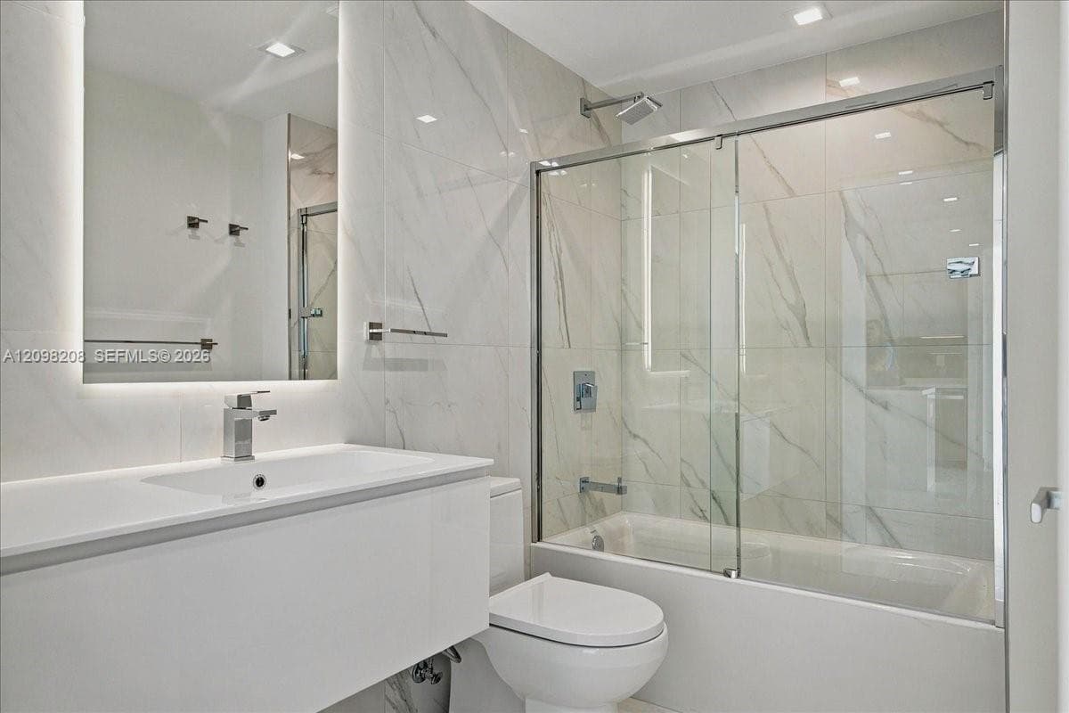 Oasis West · #2109 in Hallandale Beach - Photo 25