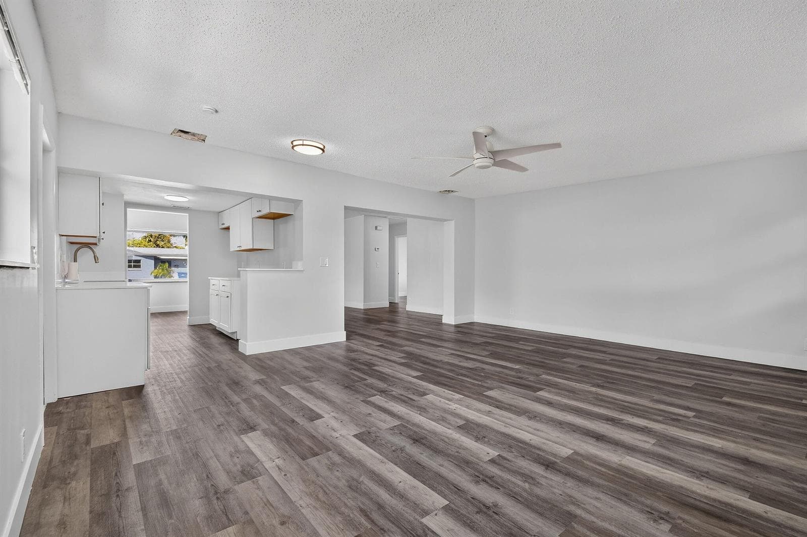 8857thSt(12)