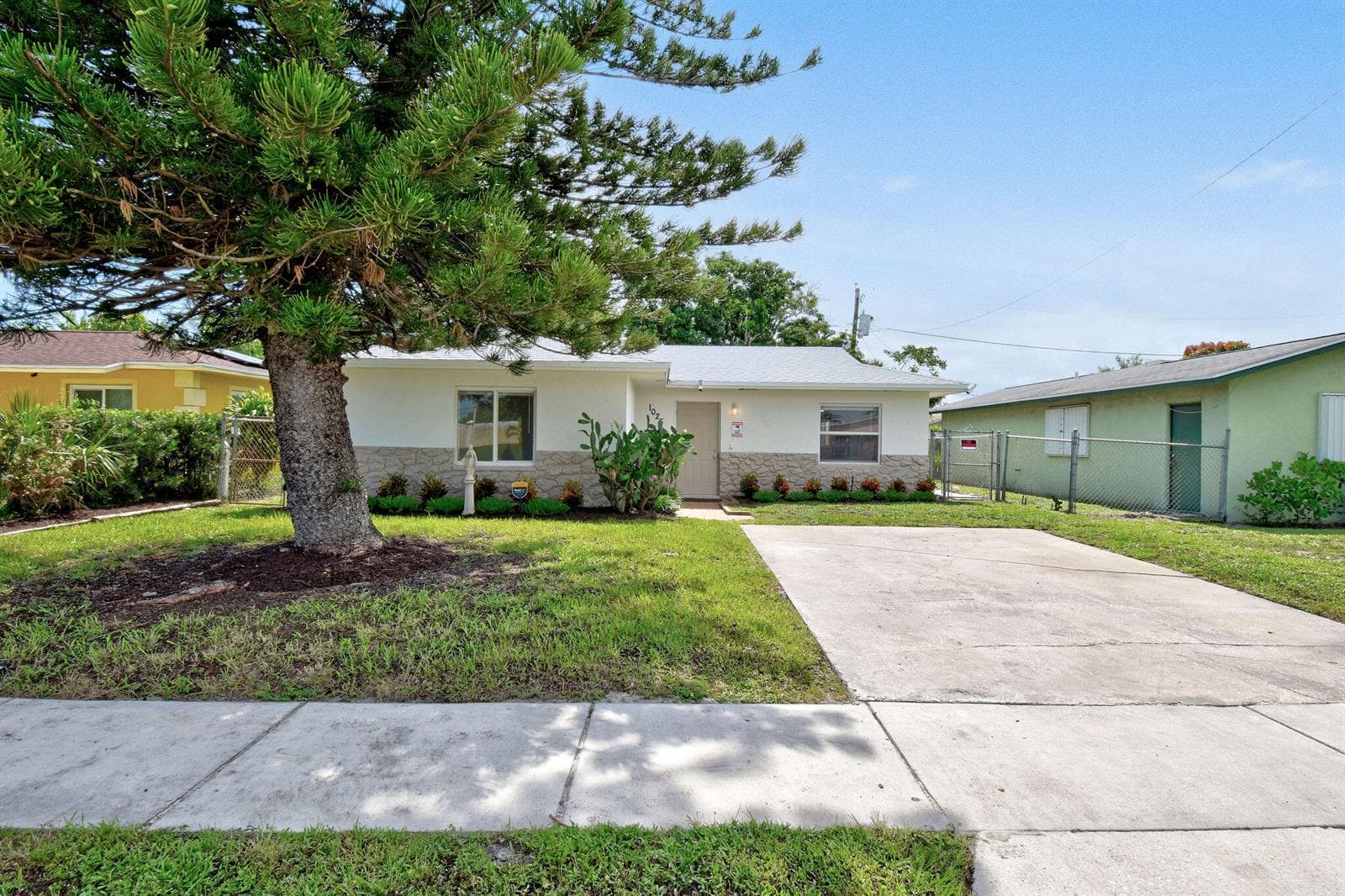 1025W7thSt(1)