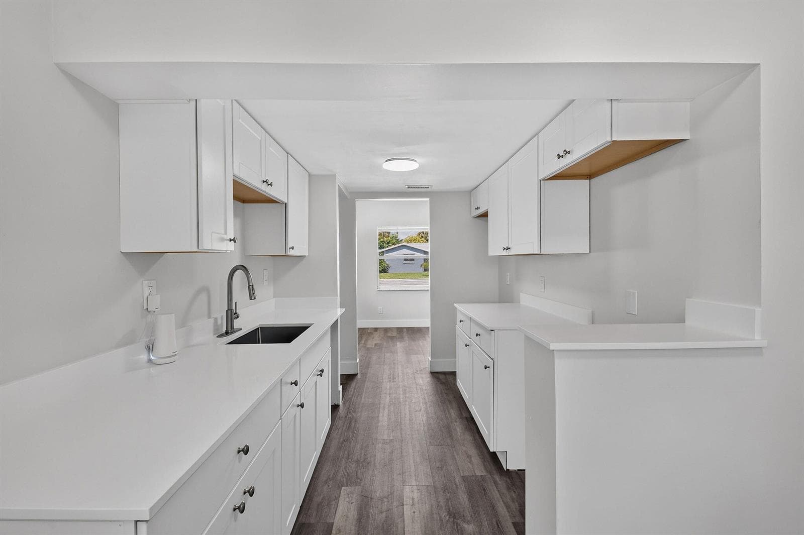 8857thSt(13)