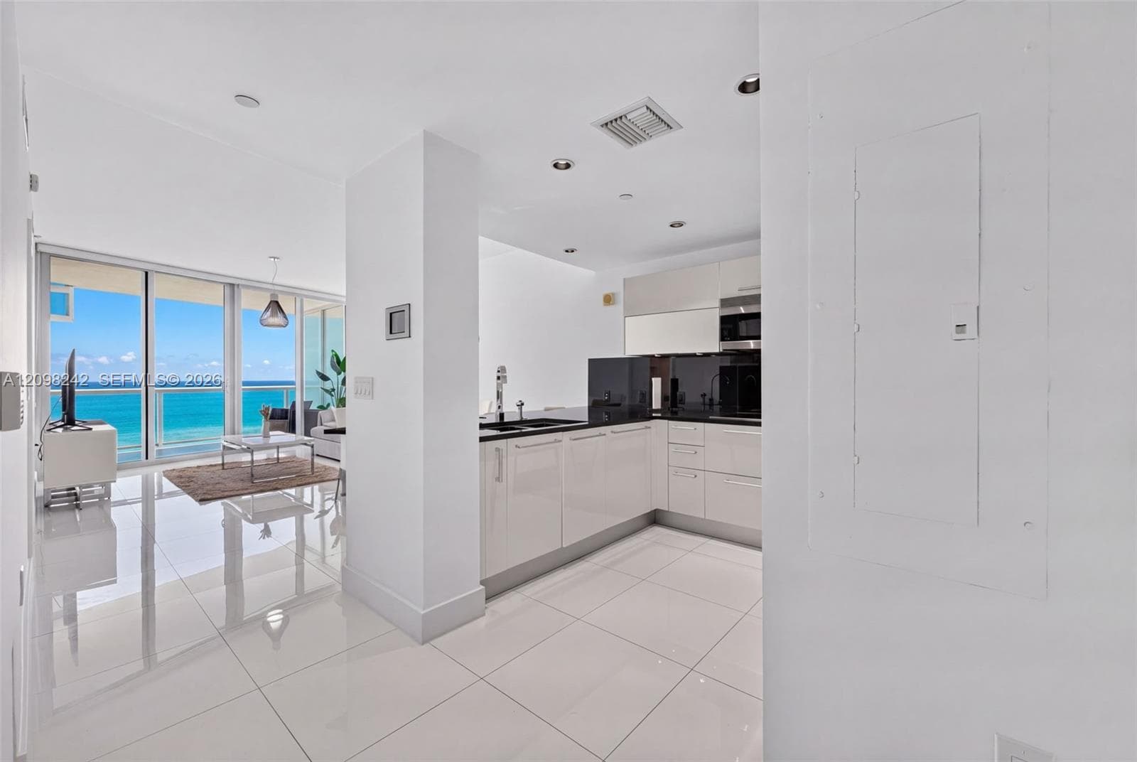 Jade Ocean · #803 in Sunny Isles Beach - Photo 15