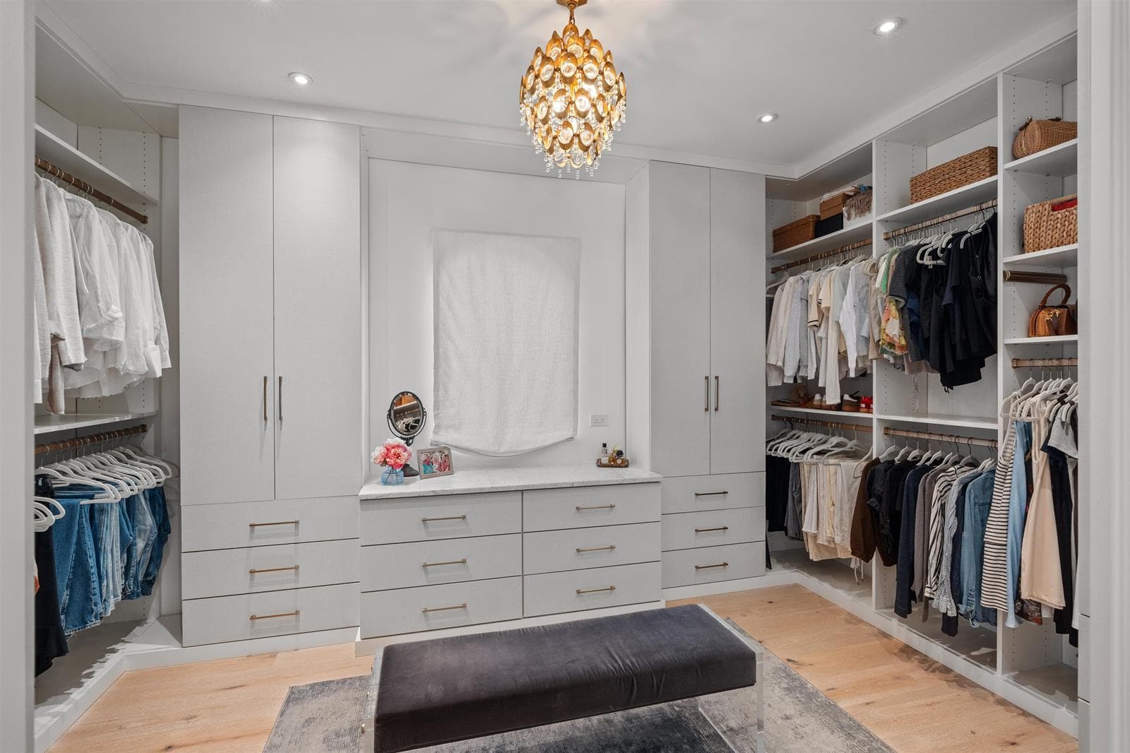 CLOSET_ANGLE