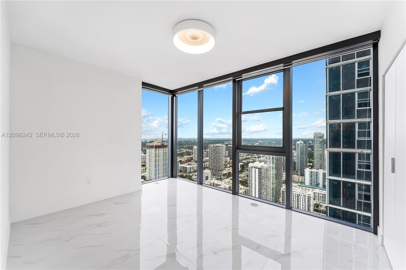 Aria Reserve · #5401B in Miami - Photo 6
