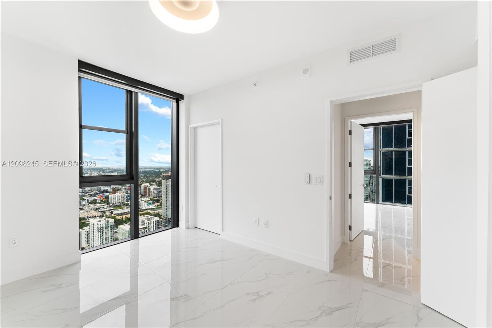 Aria Reserve · #5401B in Miami - Photo 9
