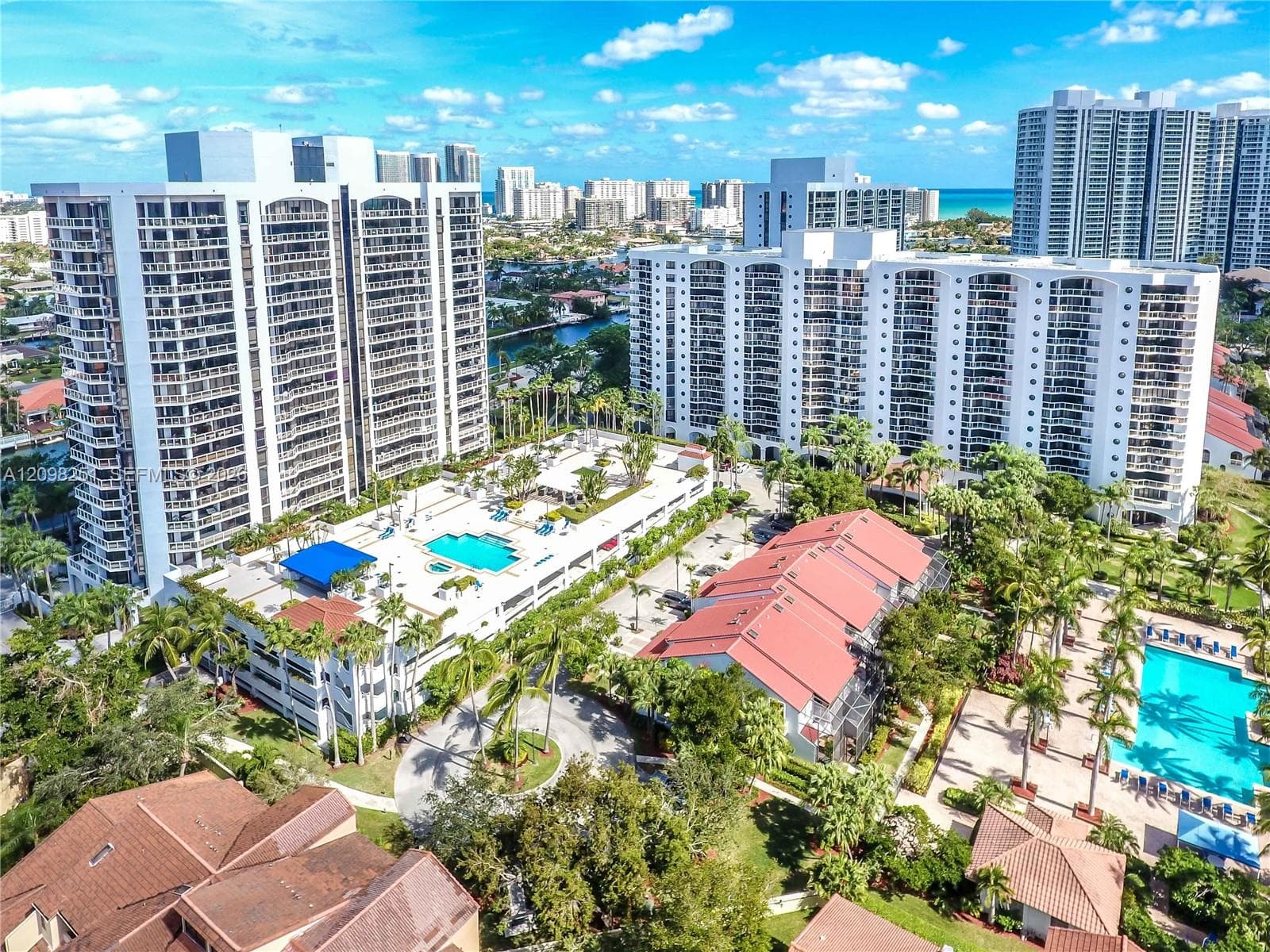 PORTSVIEW @ THE WATERWAYS · #410 in Aventura - Photo 7