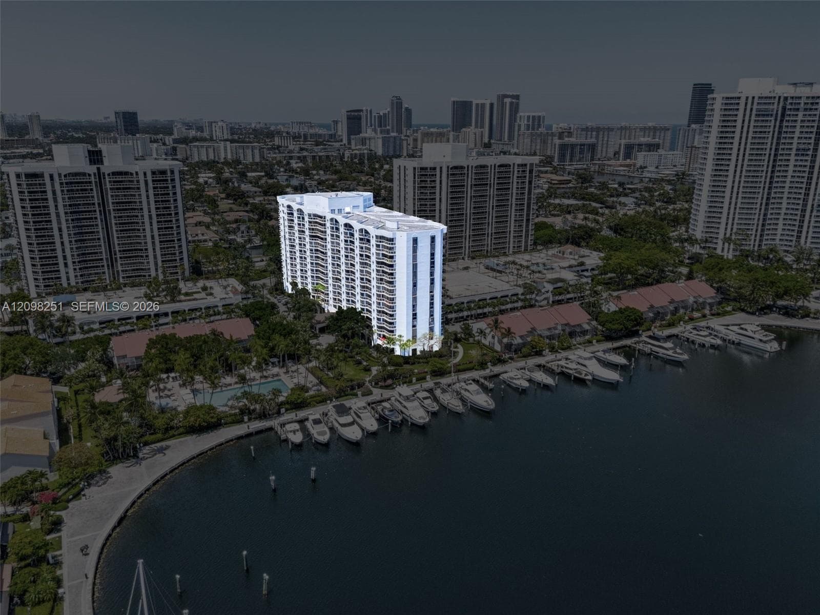 PORTSVIEW @ THE WATERWAYS · #410 in Aventura - Photo 44
