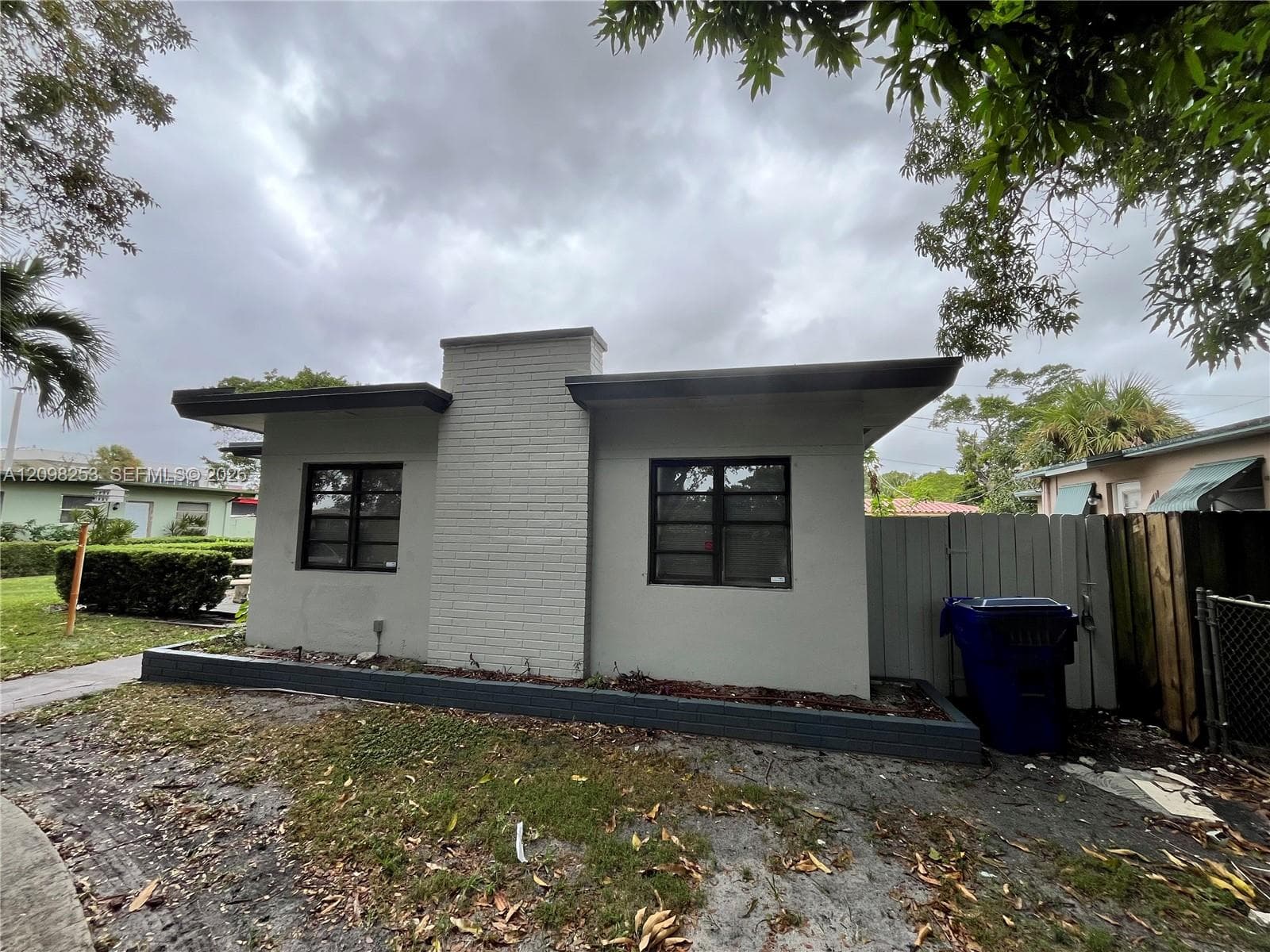 1608 S 19th Ave #house photo 28