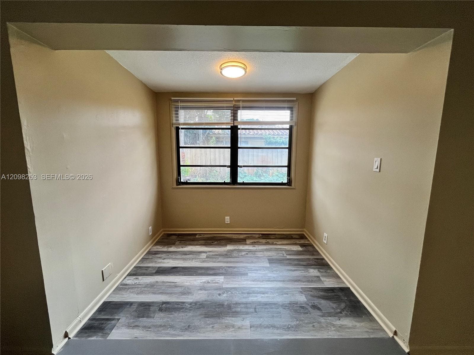 1608 S 19th Ave #house photo 5