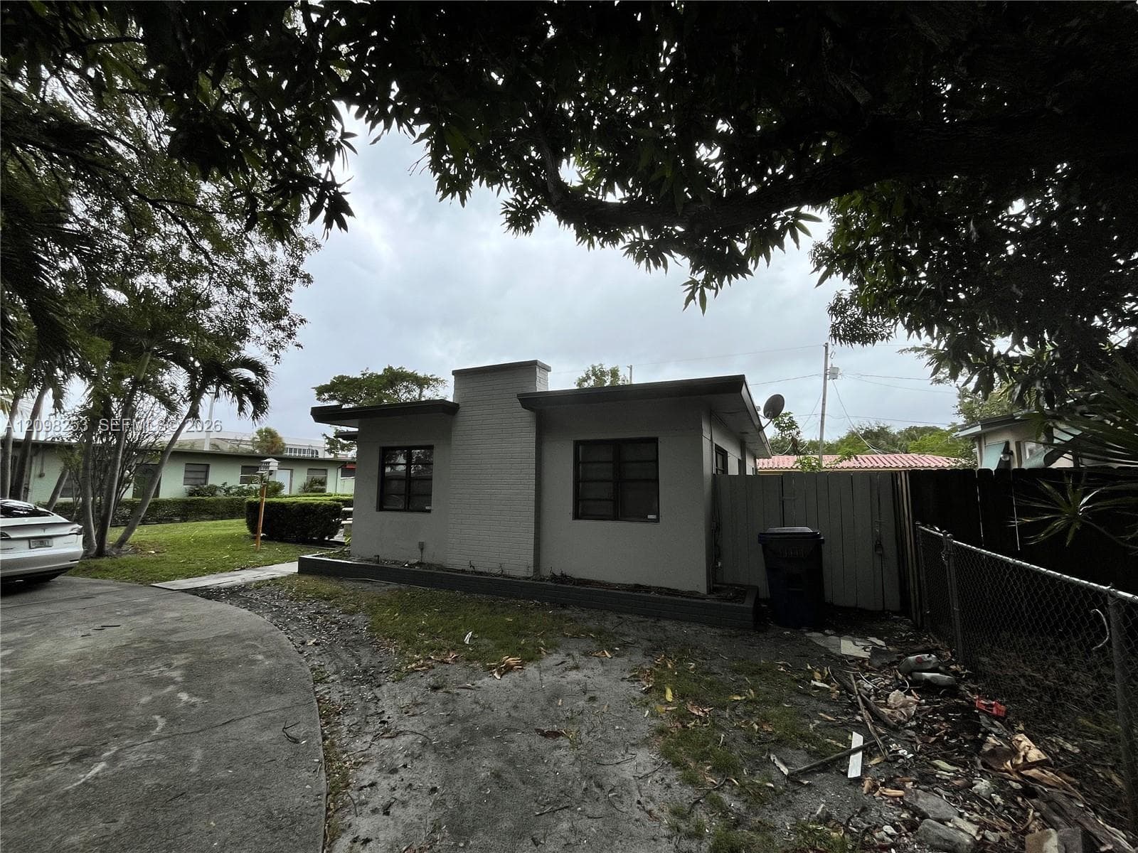 1608 S 19th Ave #house photo 29