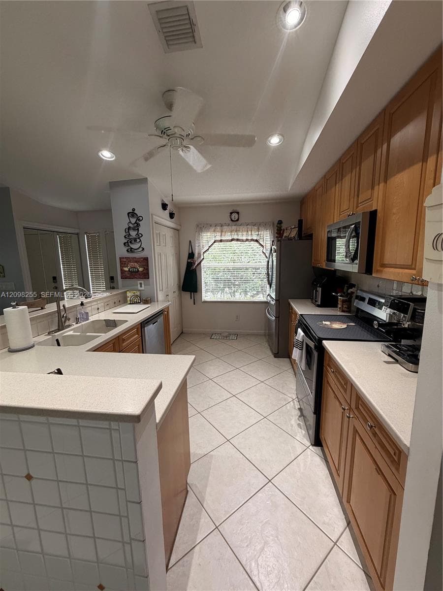 12802 Woodmill Dr photo 11