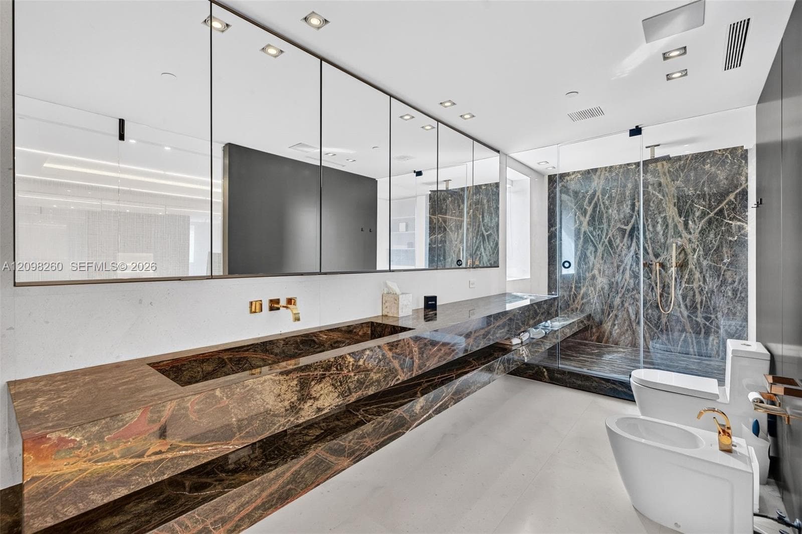 BELLA VISTA · #1103/1104 in Aventura - Photo 28