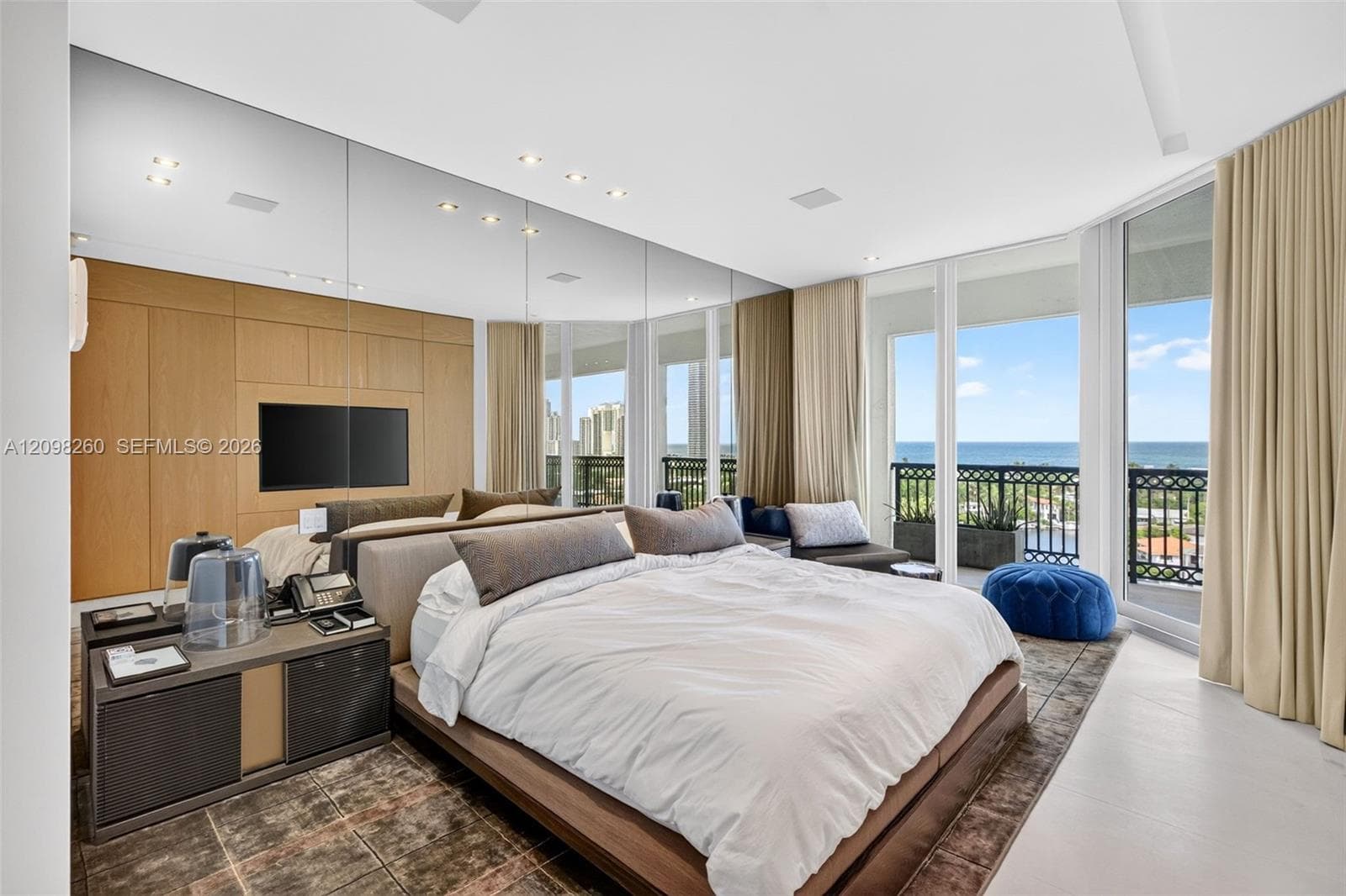 BELLA VISTA · #1103/1104 in Aventura - Photo 40