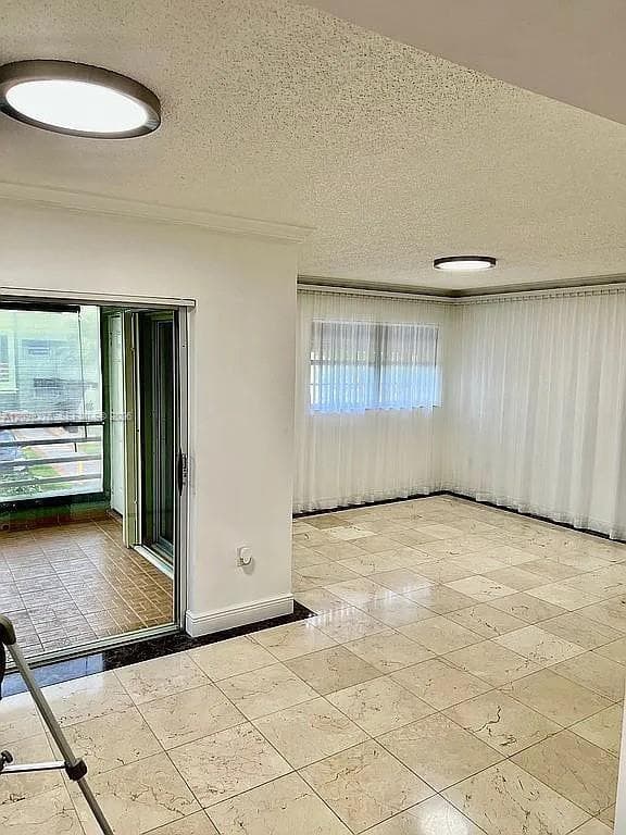 patio west · #204-20 in Miami - Photo 10