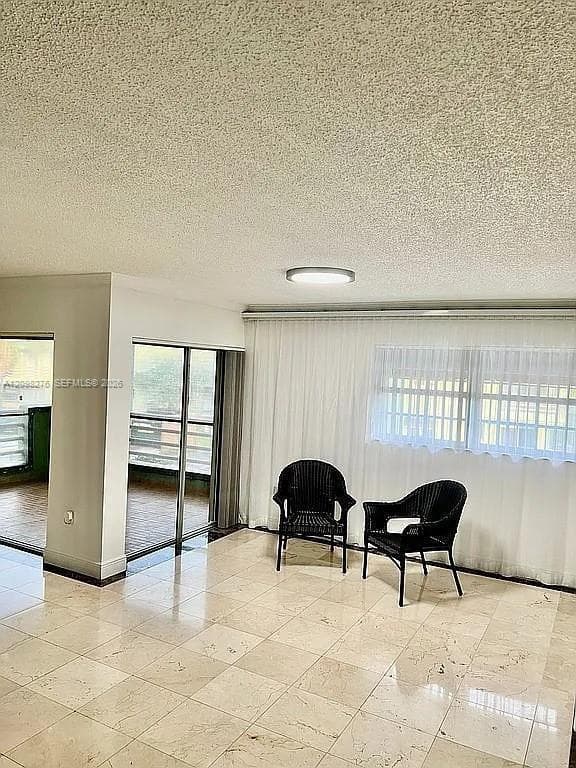 patio west · #204-20 in Miami - Photo 15