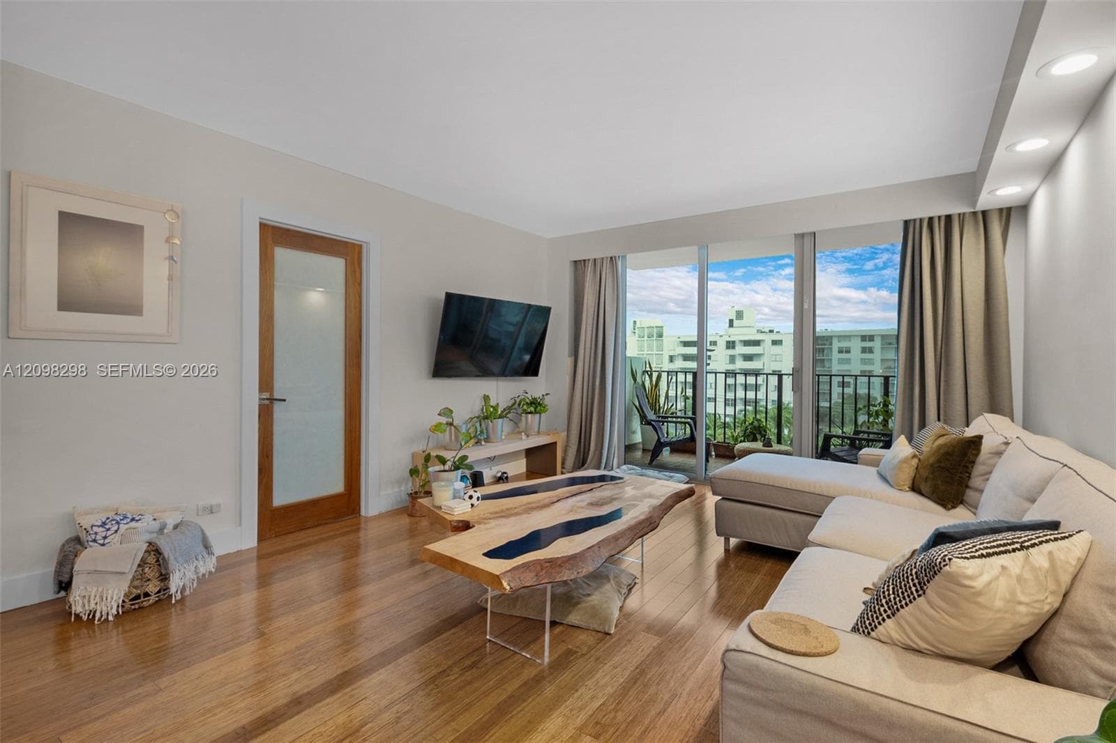 Longwood Towers · #506 in Bay Harbor Islands - Photo 8