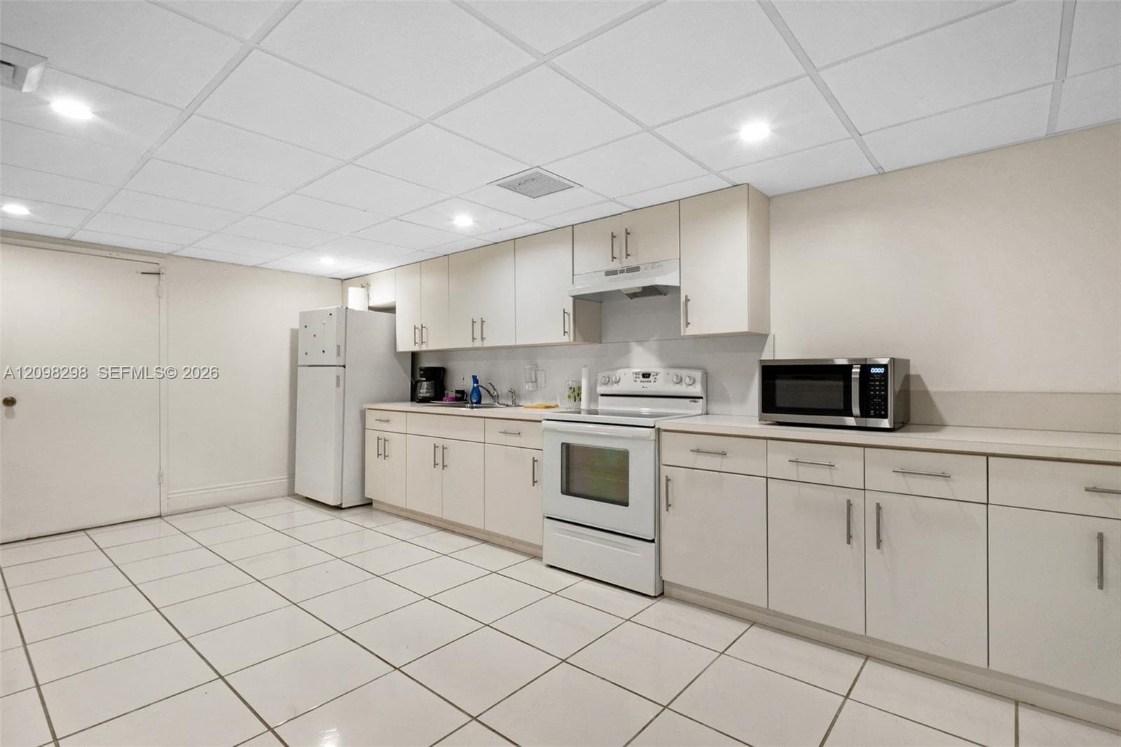 Longwood Towers · #506 in Bay Harbor Islands - Photo 25