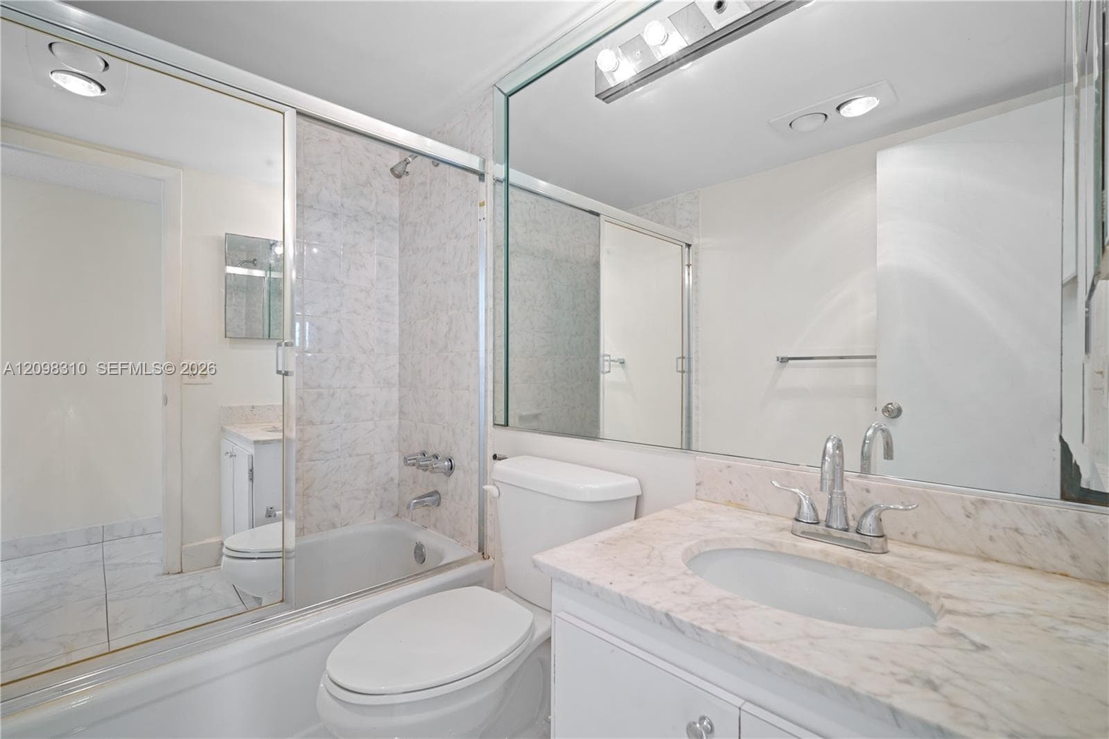 COMMODORE PLAZA CONDO · #PH06 in Aventura - Photo 16
