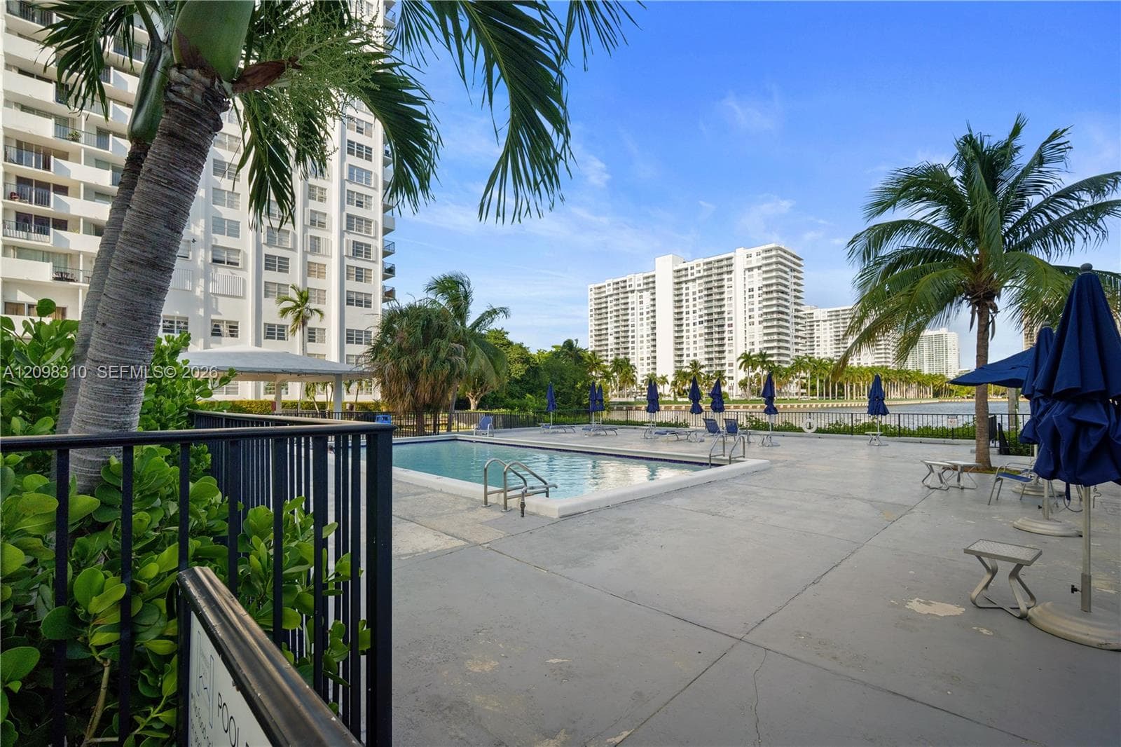 COMMODORE PLAZA CONDO · #PH06 in Aventura - Photo 29