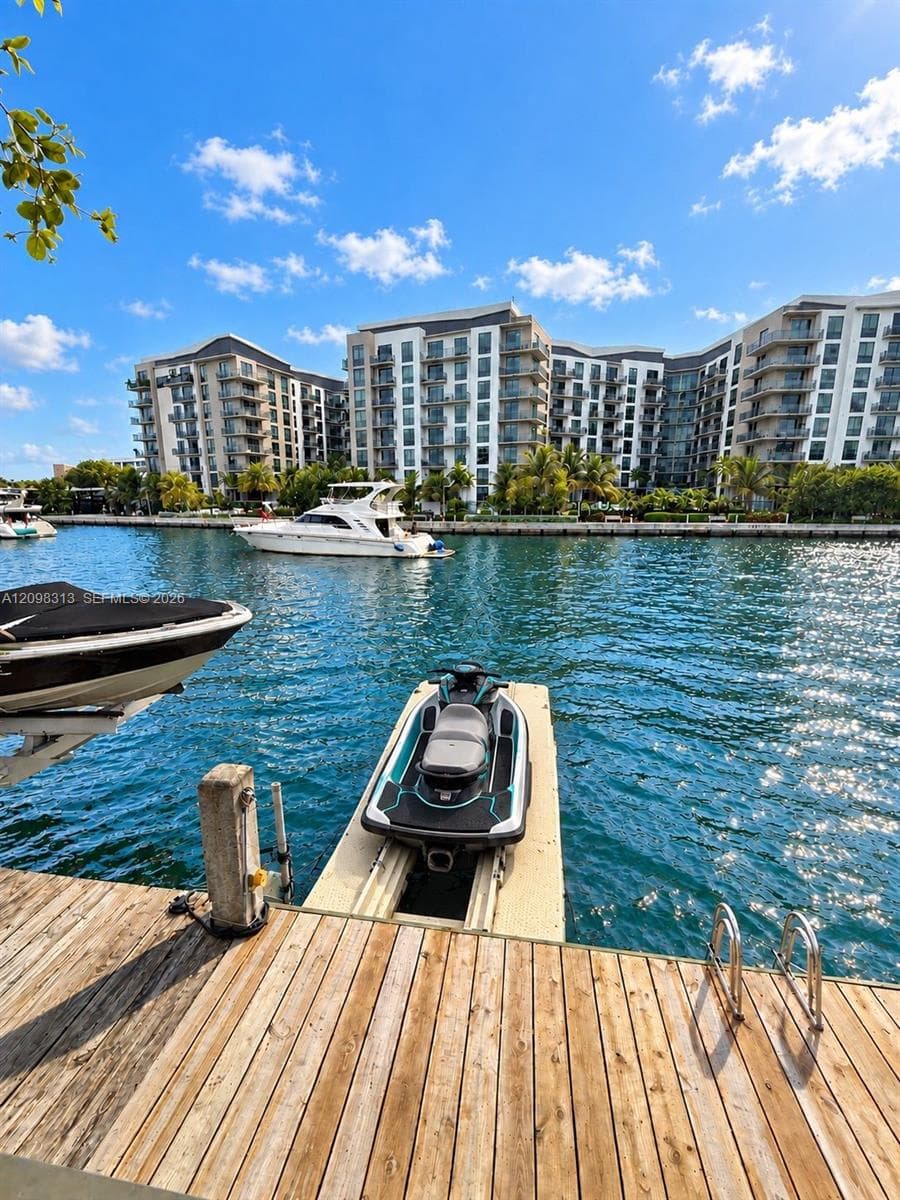 16 foot dock slip
