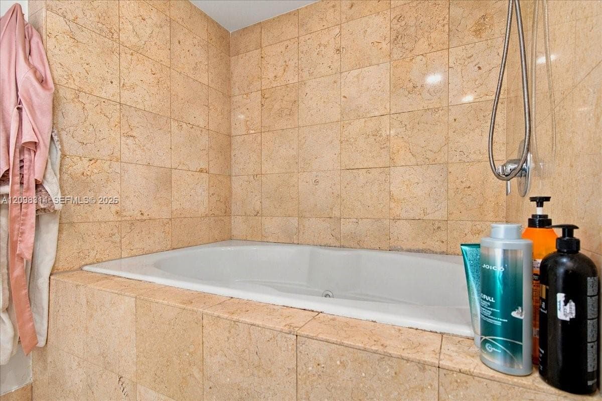 BEACH CLUB TWO CONDO · #3607 in Hallandale Beach - Photo 22