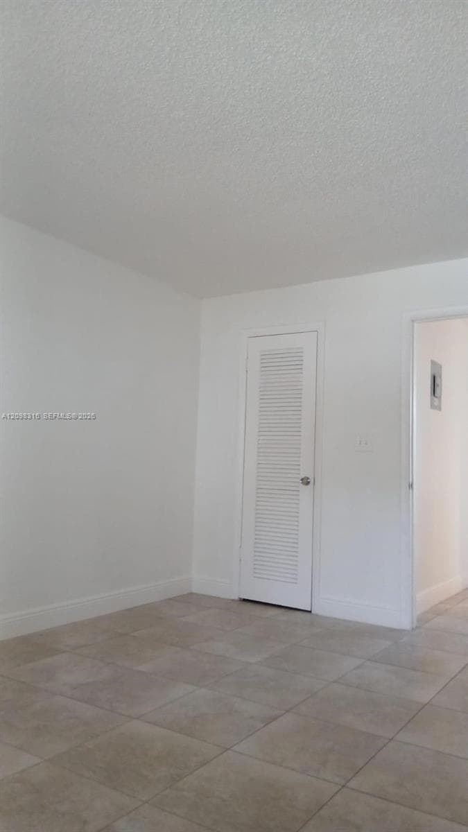 2200 Taylor St · #105 in Hollywood - Photo 2