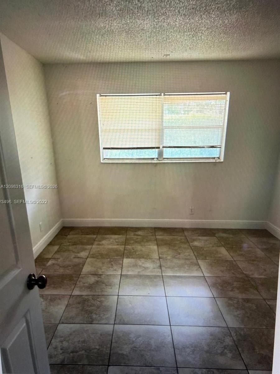 2200 Taylor St · #105 in Hollywood - Photo 5