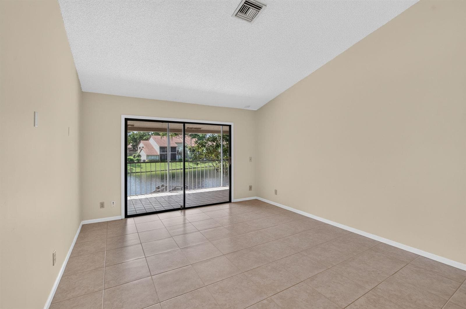 SLIDERS FROM LIVING ROOM TO PATIO