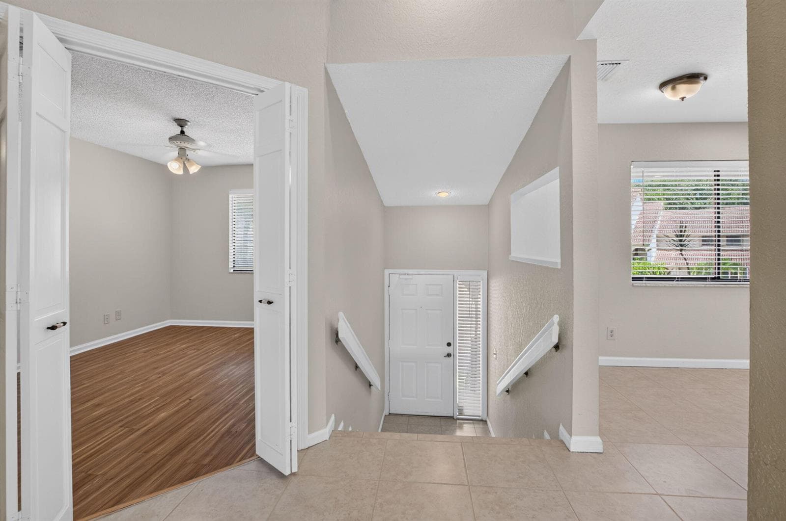 INVITING ENTRY