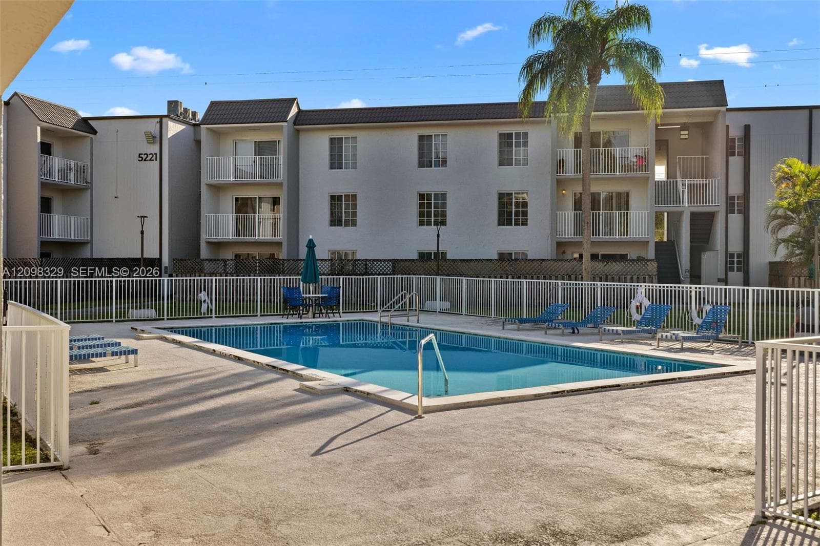 DORAL GARDENS II CONDO · #201 in Doral - Photo 16