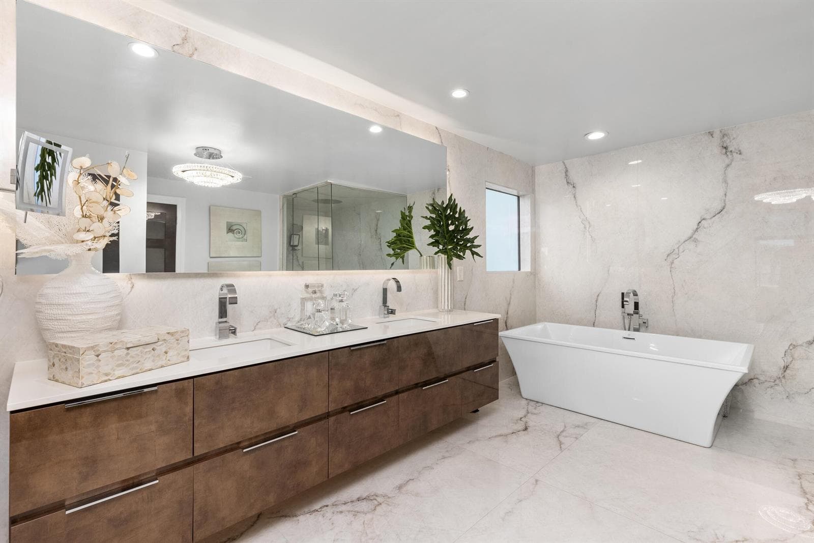 Master Bath 1