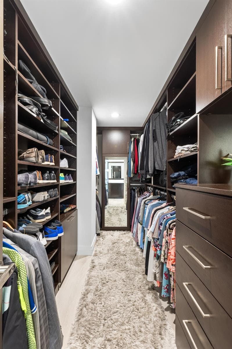 Master Closet 2