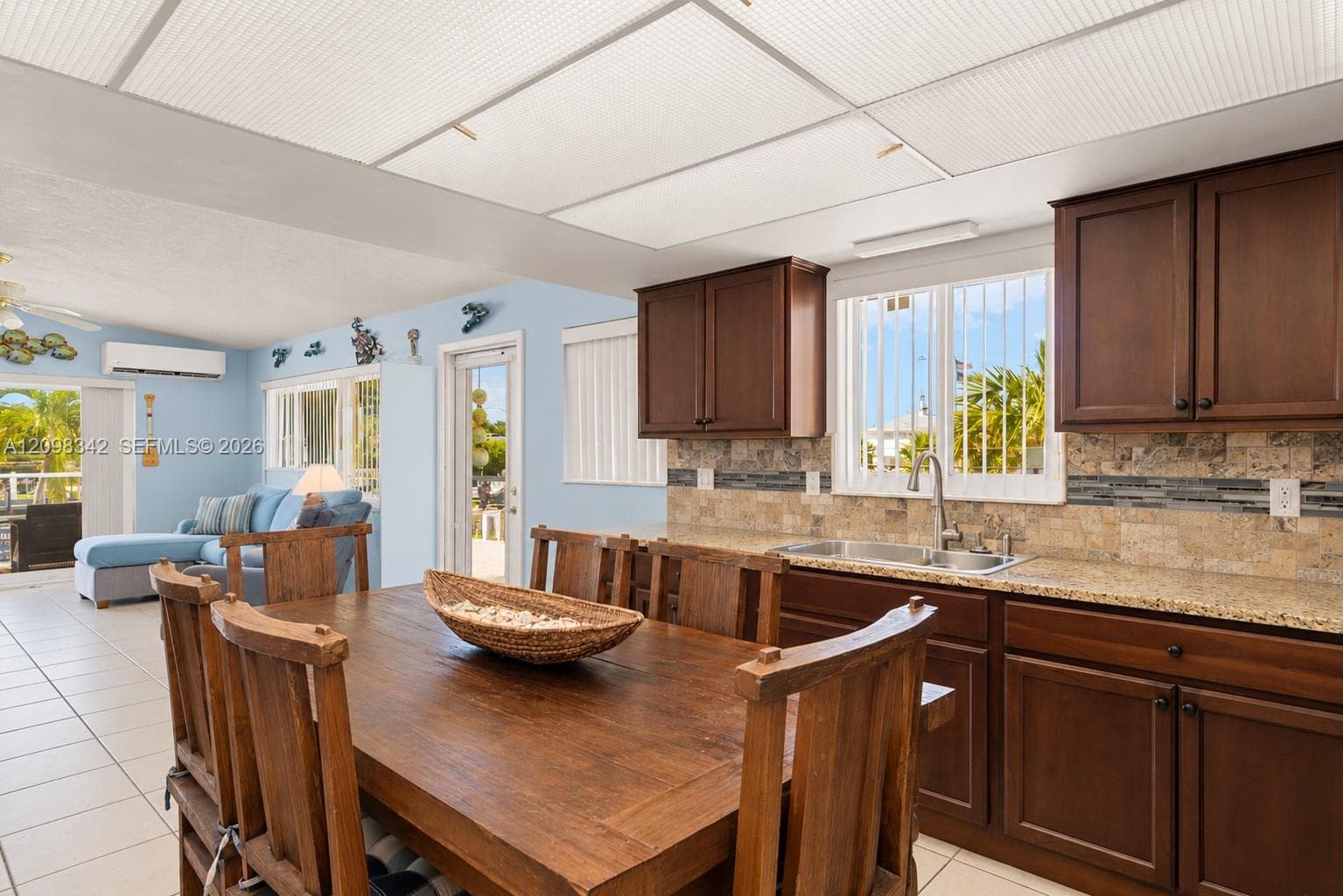 161 Palermo Dr photo 11