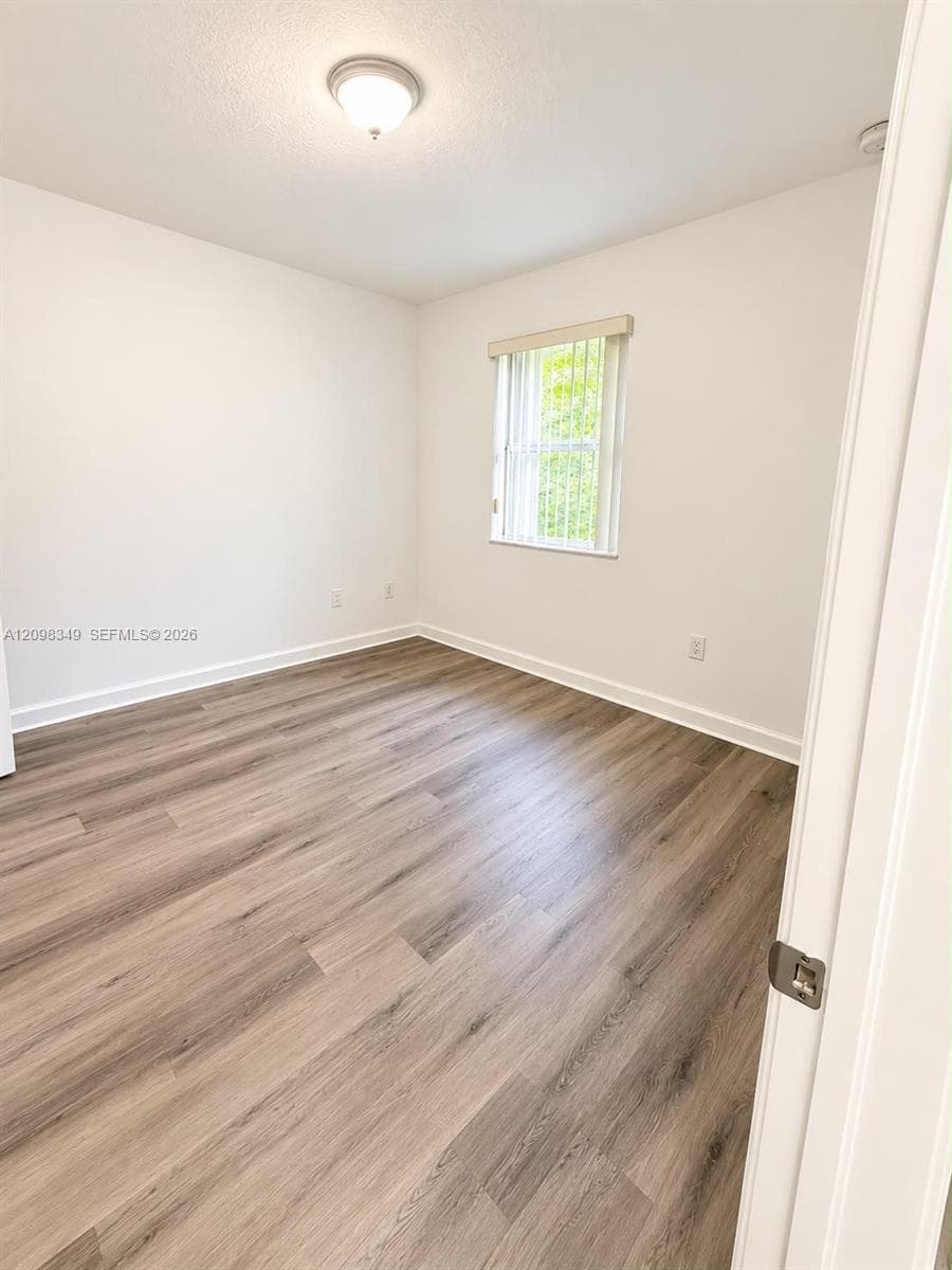 3663 NE 2nd Ct photo 17