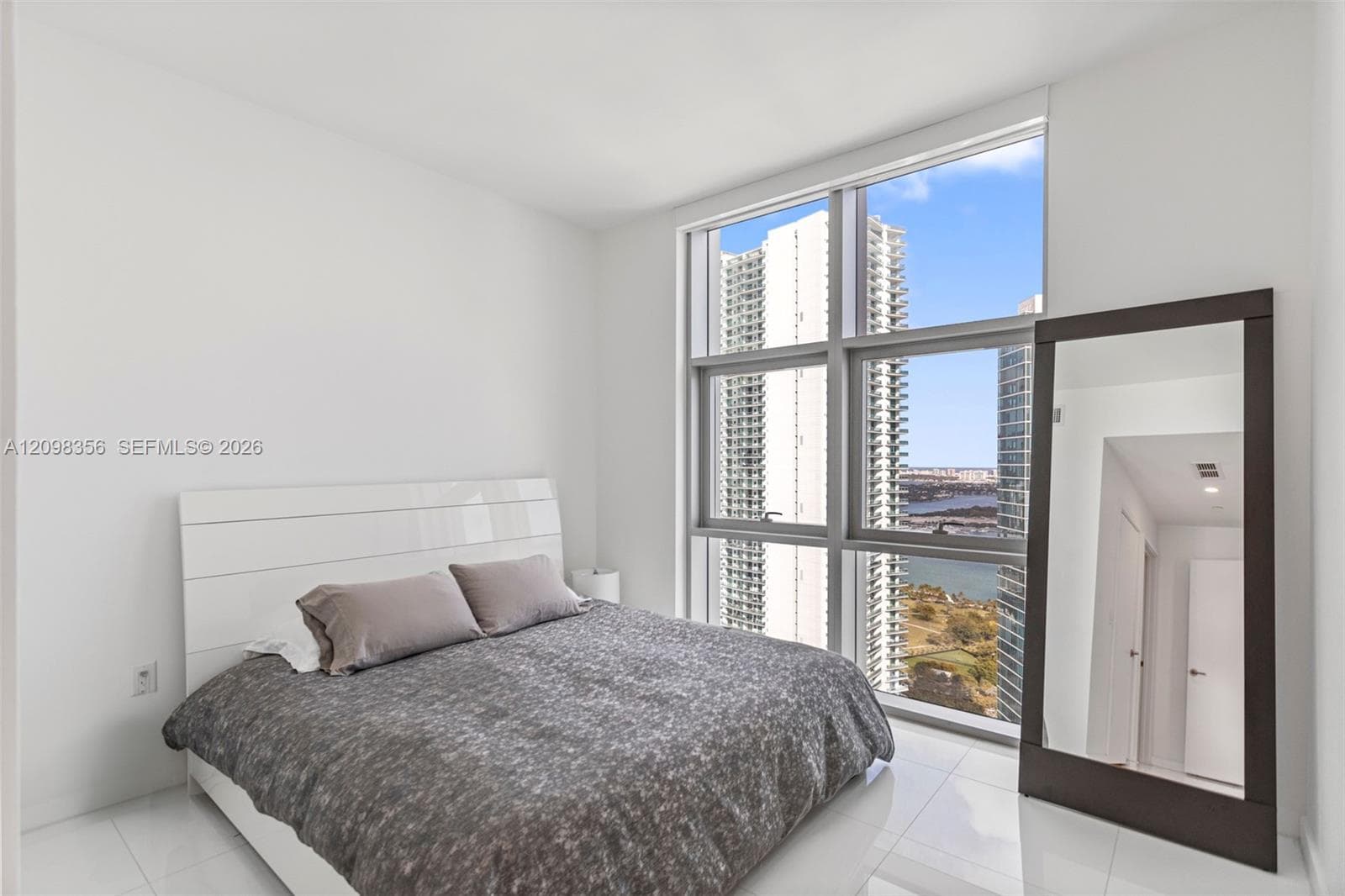 Paramount Miami Worldcenter · #3707 in Miami - Photo 16