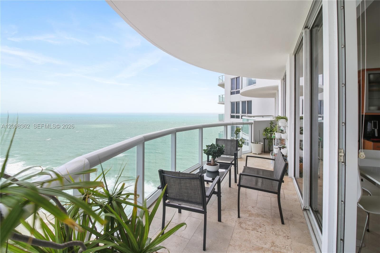 Akoya · #3909 in Miami Beach - Photo 13
