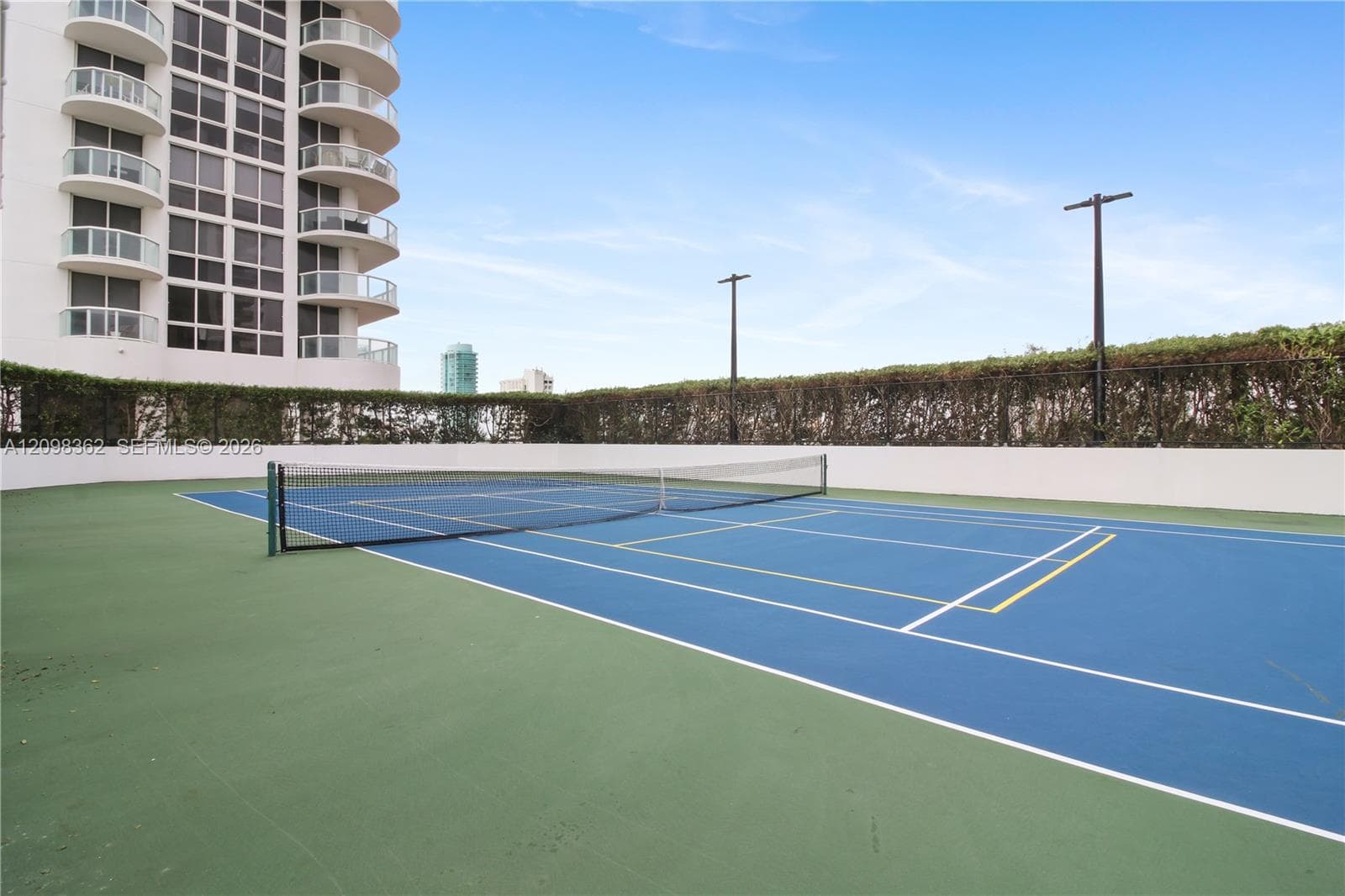 Akoya · #3909 in Miami Beach - Photo 3