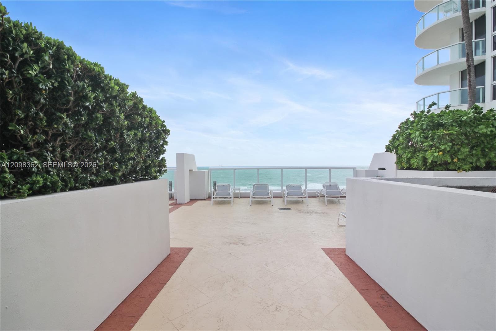 Akoya · #3909 in Miami Beach - Photo 4