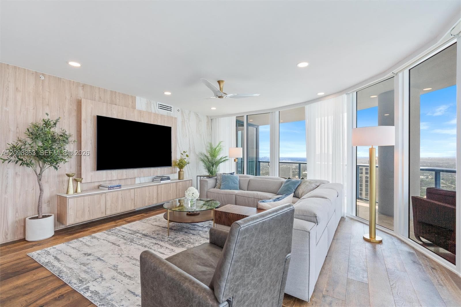 Las Olas River House · #3802 in Fort Lauderdale - Photo 5