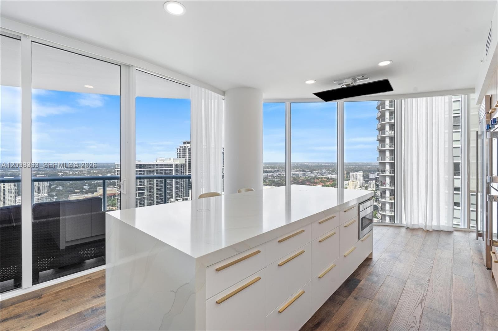 Las Olas River House · #3802 in Fort Lauderdale - Photo 9