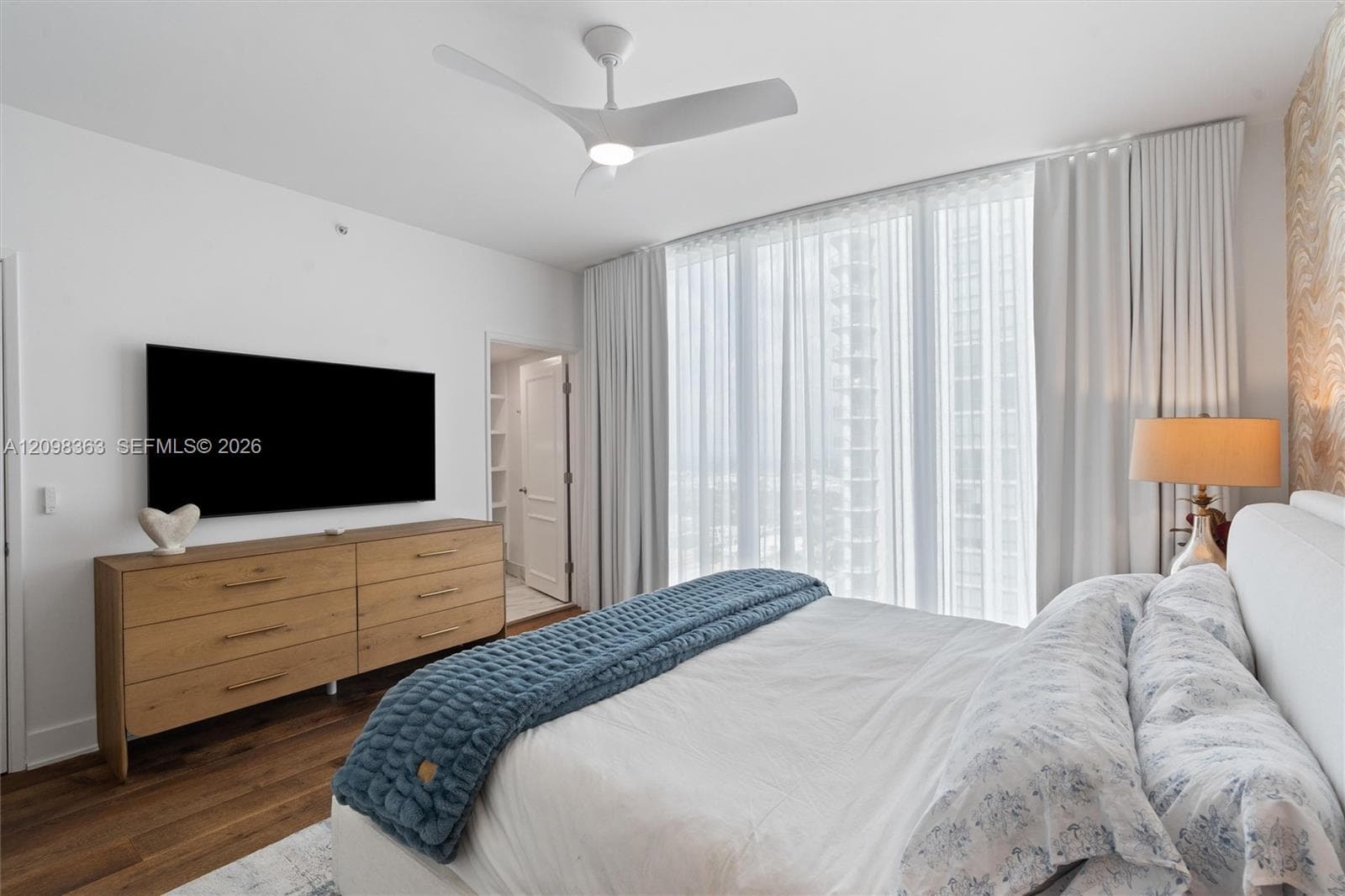 Las Olas River House · #3802 in Fort Lauderdale - Photo 24