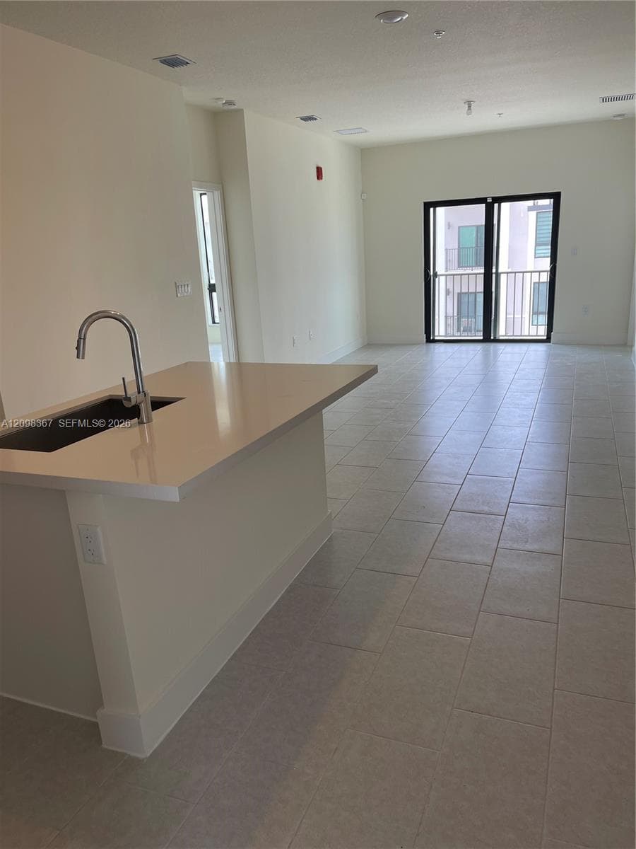 DOWNTOWN DORAL SOUTH PHAS · #E-404 in Doral - Photo 2