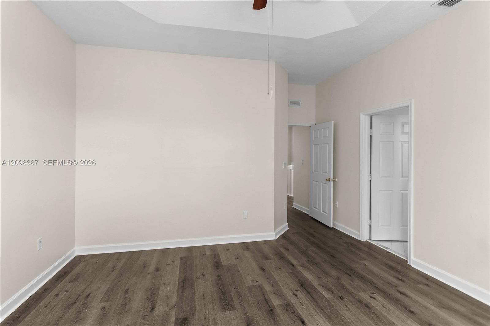 2001 NE 40th Rd #. photo 22