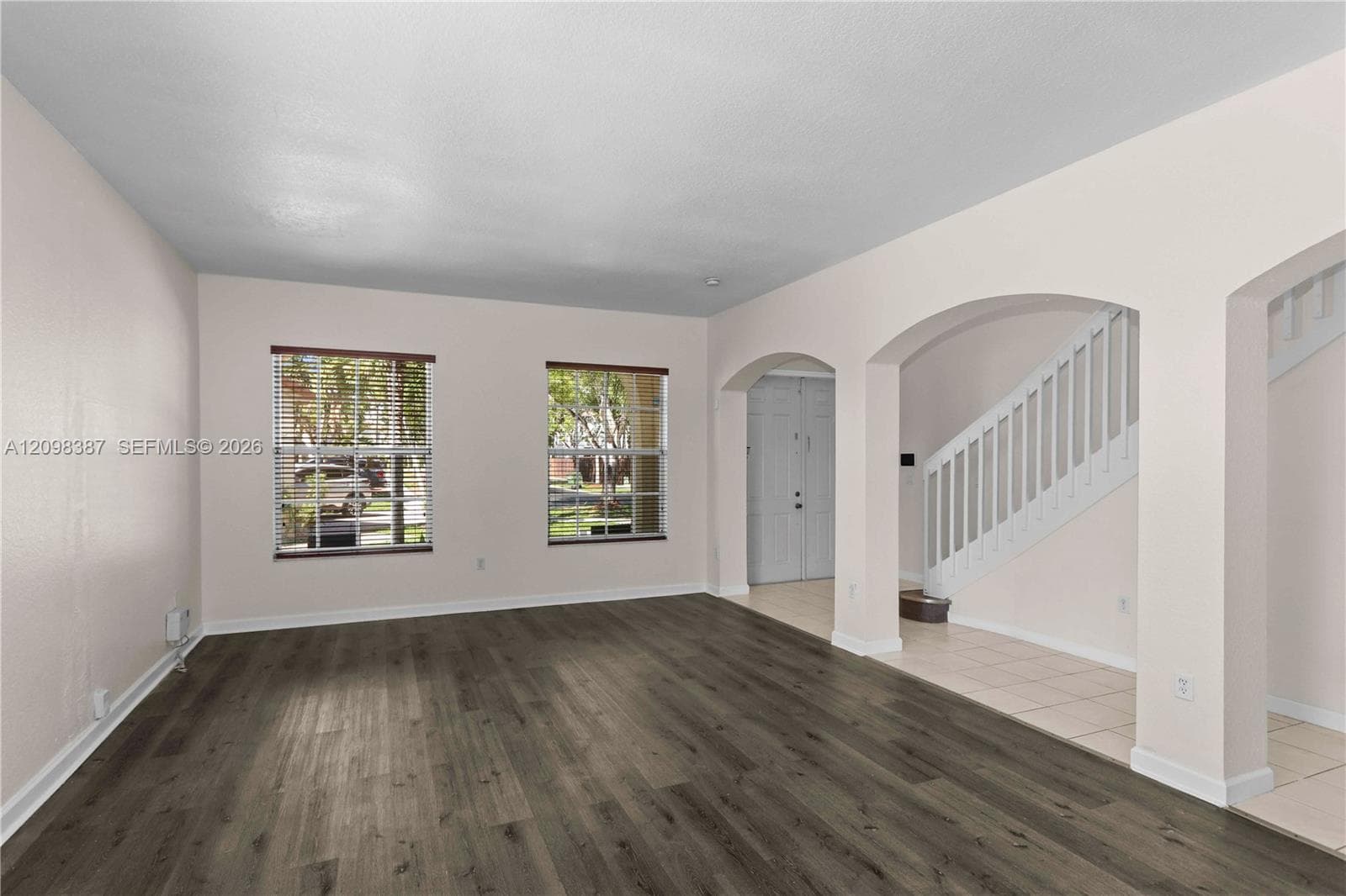 2001 NE 40th Rd #. photo 5