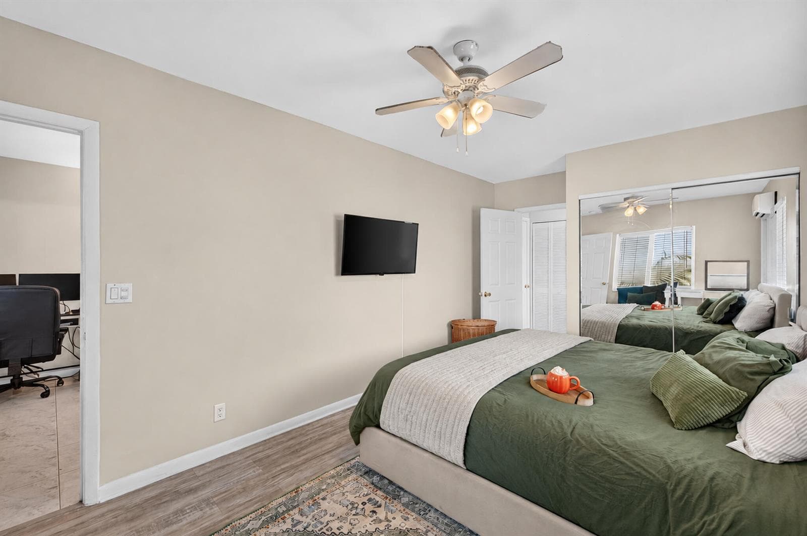 44 Guest House Bedroom