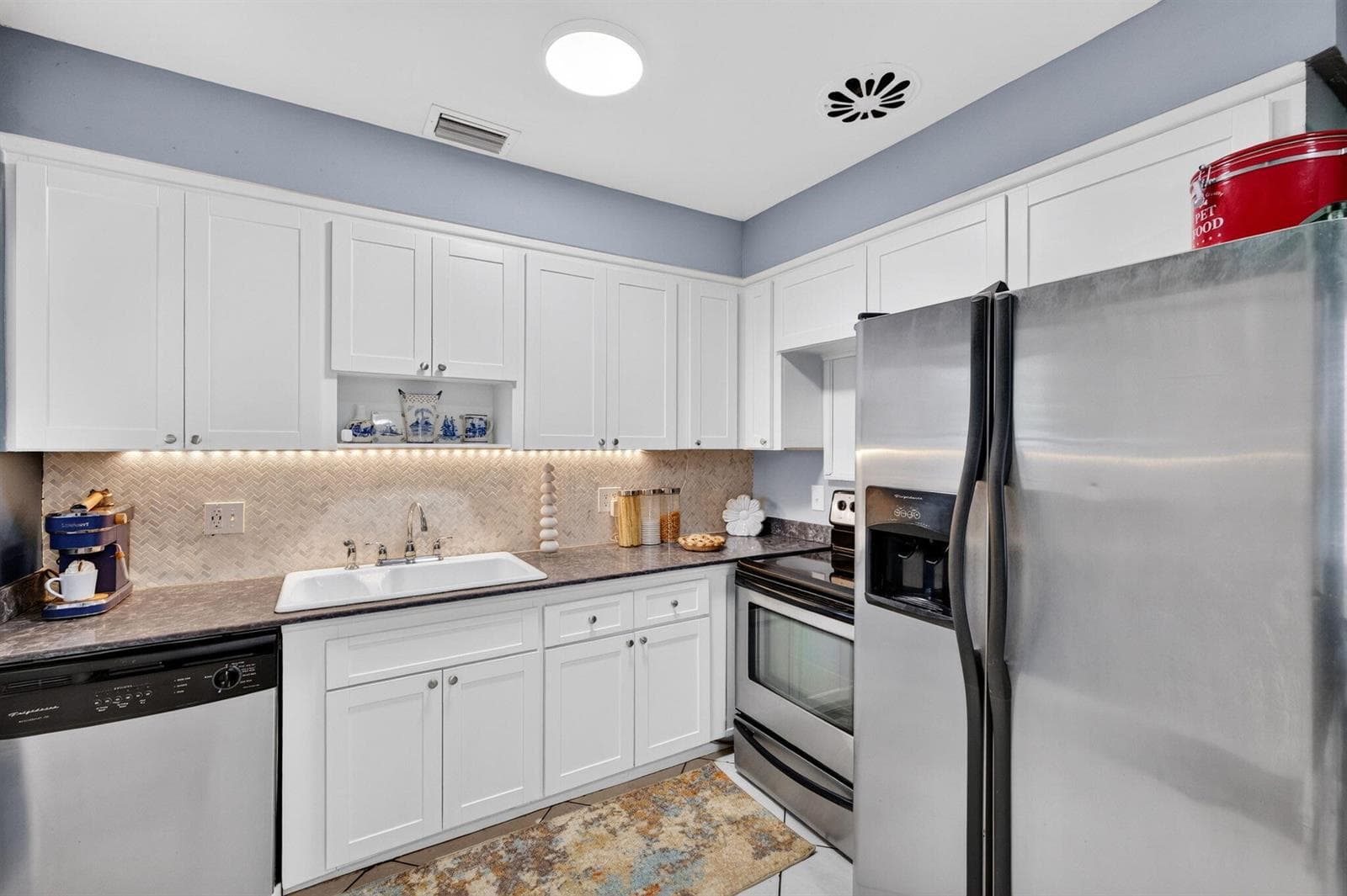 18 Main House Kitchen