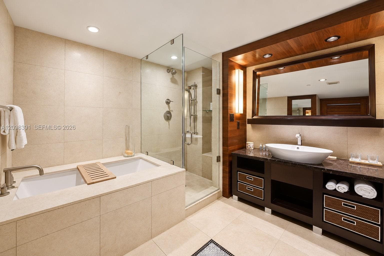 Carillon Miami Beach · #811 in Miami Beach - Photo 15